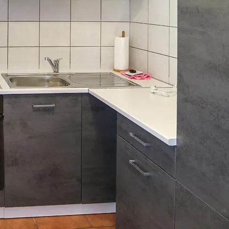 1 Bedroom Amazing In Krakow Am *